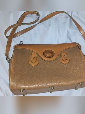 Dooney & Bourke Classic Tan Pebbled Leather Crossbody Bag